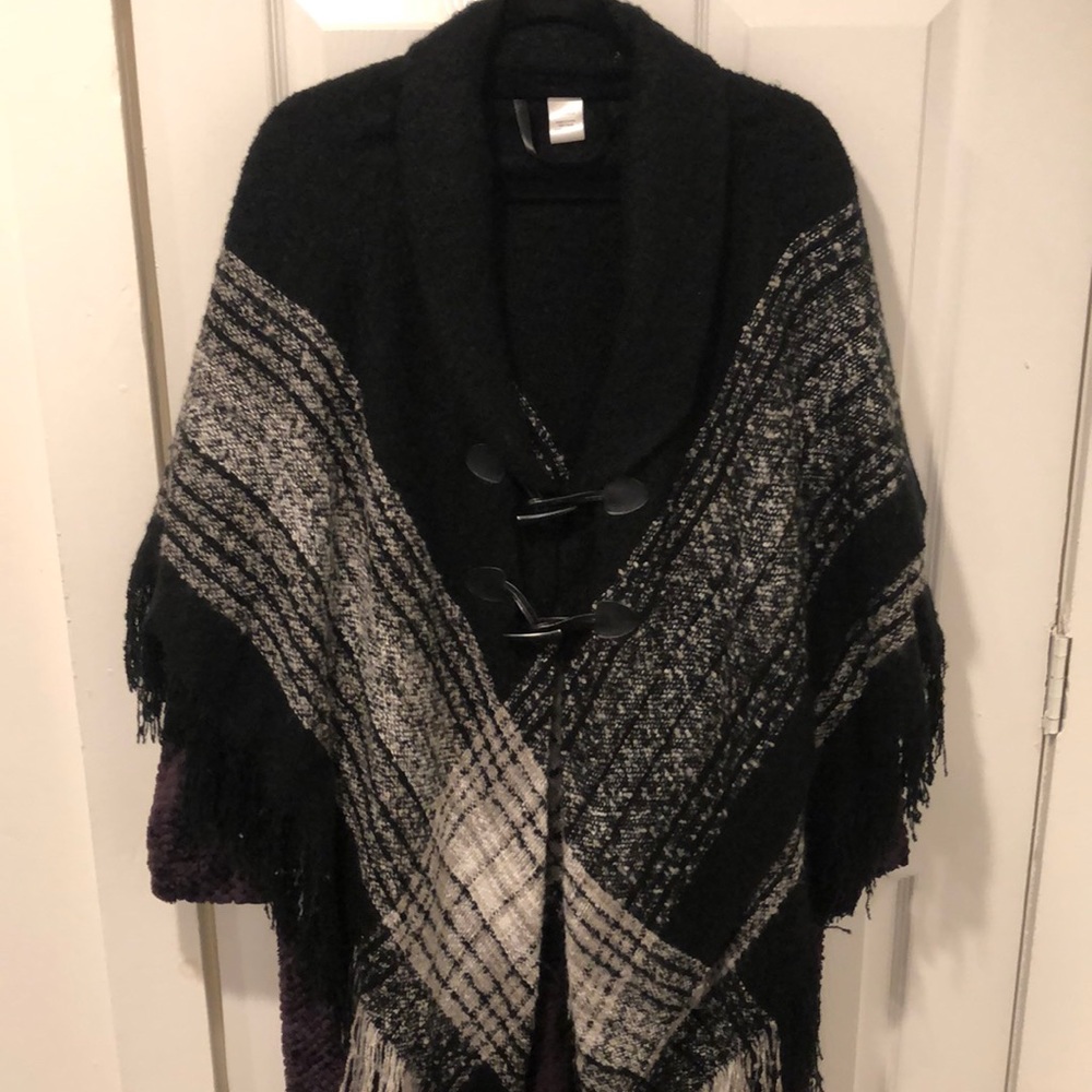 Beautiful Toggle front sweater shawl